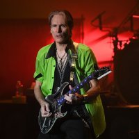 Steve Vai