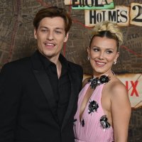 Millie Bobby Brown i Jake Bongiovi