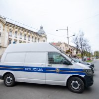 Privođenje osumnjičenog za paljenje automobila sutkinje Vlaste Šimenić - Kovač u Osijeku