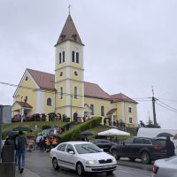 Crkva Svetog Križa u Kravarskom