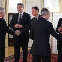 Željko Reiner primio je "Odličje Reda izlazećeg sunca prve klase s lentom"