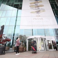 Dojava o bombi u Avenue Mallu