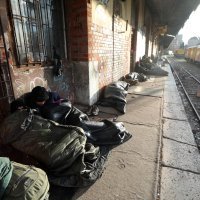 Željeznički kolodvor u Rijeci i dalje pun migranata