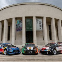 Automobili se provozali centrom grada dan prije početka WRC Croatia Rally