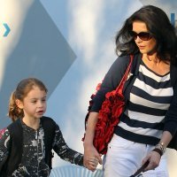 Catherine Zeta Jones i Carys Zeta Douglas