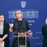 Jelena Miloš, Ivana Kekin i Sandra Benčić