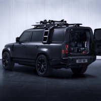 Land Rover Defender 130 Outbound