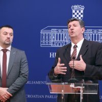 Marijan Pavliček, Željko Sačić