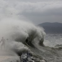 Olujni vjetar na zadarskoj rivi