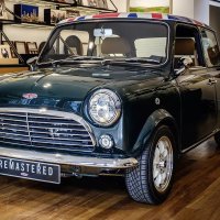 David Brown Automotive i Linley: Mini Remastered