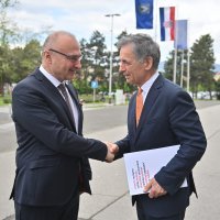 Gordan Grlić Radman, Milorad Pupovac