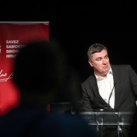 Zoran Milanović obilježio Praznik rada u Tvornici kulture