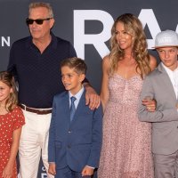 Kevin Costner i Christine Baumgartner