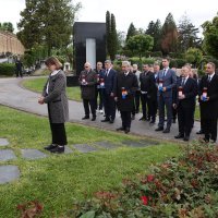 Izaslanstvo HDZ-a položilo je vijenac na grobu Gojka Šuška povodom 25. obljetnice njegove smrti