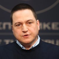 Branko Ružić, Veselin Milić, Bratislav Gašić i Danica Grujičić na konferenciji za novinare povodom ubojstva u Beogradu