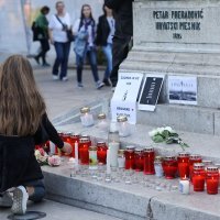 Zagrepčani pale svijeće u znak podrške Beogradu