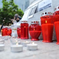 Zagrepčani pale svijeće u znak podrške Beogradu