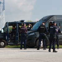 Dubona: Policija ispred škole gdje je 21-godišnjak pucao na ljude