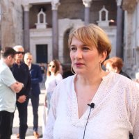 Molitelji na splitskom Peristilu