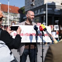 Molitelje krunice na glavnom zagrebačkom trgu dočekao kontraprosvjed