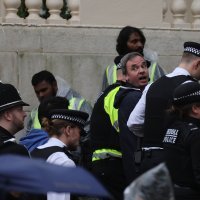 Prosvjed protiv krunidbe kralja Charlesa