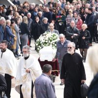 Sprovodi djece stradale u pucnjavi u školi Vladislav Ribnikar