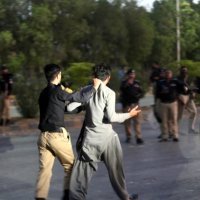 Prosvjed protiv uhićenja Imrana Khana