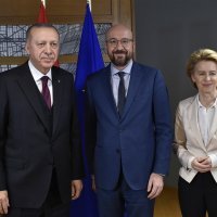 Erdogan sa Charlesom Michelom i Ursulom von der Leyen