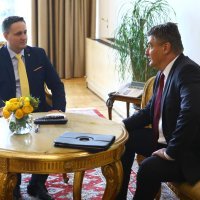 Predsjednik Zoran Milanović sastao se s članom Predsjednistva BiH Denisom Bećirovićem