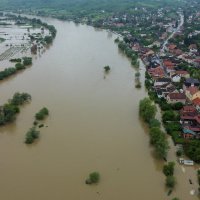 Pogled iz zraka na rijeku Unu kod Hrvatske Kostajnice