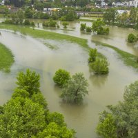 Pogled iz zraka na visok vodostaj rijeke Korane kod Karlovca