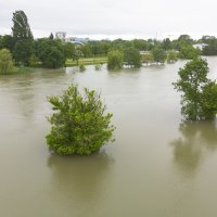 Pogled iz zraka na visok vodostaj rijeke Korane kod Karlovca