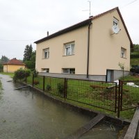 Izvanredno stanje na rijeci Mrežnici, voda ušla u kuće