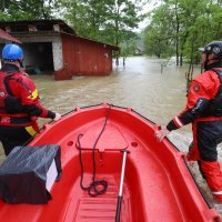 Izvanredno stanje na rijeci Mrežnici, voda ušla u kuće