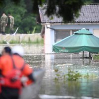 Ministri Medved i Banožić obišli poplavnjen kompleks za terapijsko jahanje