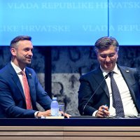 Sindikati i Vlada potpisali dodatak kolektivnom ugovoru