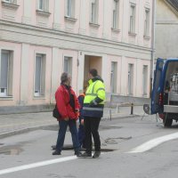 Zbog obilnih kiša došlo je do ulegnuća ceste u središtu Karlovca