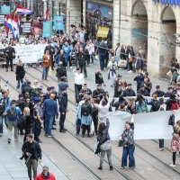 Protuprosvjednice blokirale Hod za život