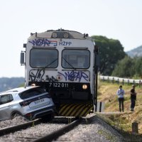 Vlak naletio na automobil kod Šibenika
