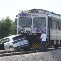 Vlak naletio na automobil kod Šibenika