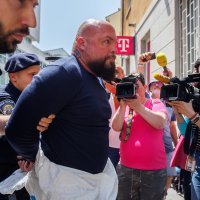 Privođenje osumnjičenih za postavljanje bombi u Rijeci