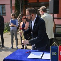 Gradonačelnik Tomašević položio kamen temeljac nove škole u Jakuševcu