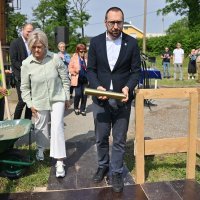 Gradonačelnik Tomašević položio kamen temeljac nove škole u Jakuševcu