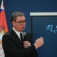 Brnabić i Vučić obratili su se javnosti