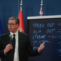 Brnabić i Vučić obratili su se javnosti