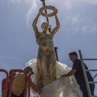 Sanja Iveković, Rosa Luxemburg, Pregnant Memory, Trudna memorija, 2023. _postavljanje rada ispred MSU