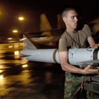 Naoružavanje lovaca projektilom AIM-7