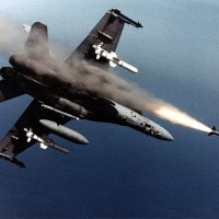 Ispaljivanje Sparrowa iz australskog F-18