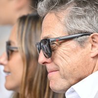 Hugh Grant i Anna Elisabet Eberstein