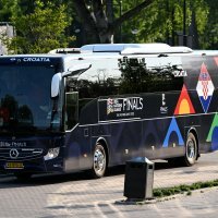 Dolazak hrvatske nogometne reprezentacije u hotel u Rotterdamu